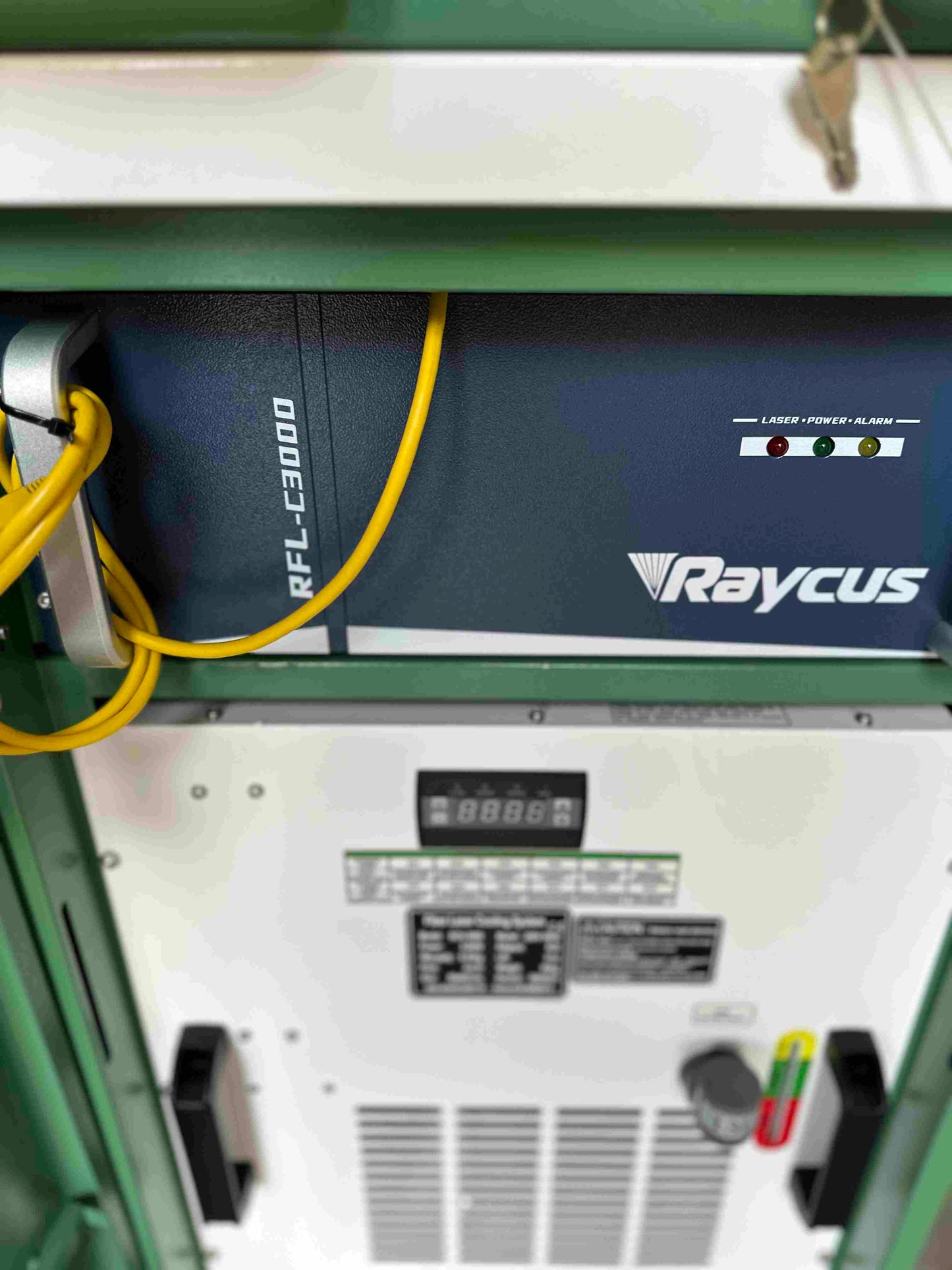 Laserový čistiaci stroj 3000W RAYCUS
