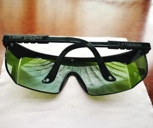 Ochranné okuliare k laserovým zariadeniam